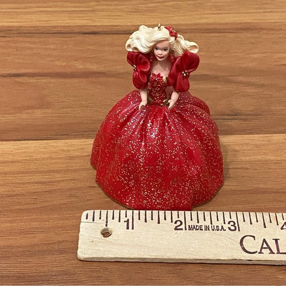 Vintage 1993 Hallmark Keepsake Holiday Barbie Christmas Tree Ornament - Picture 10 of 12
